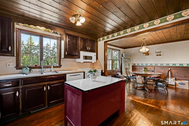 170 Tanglewood Drive, Southington, CT 06489