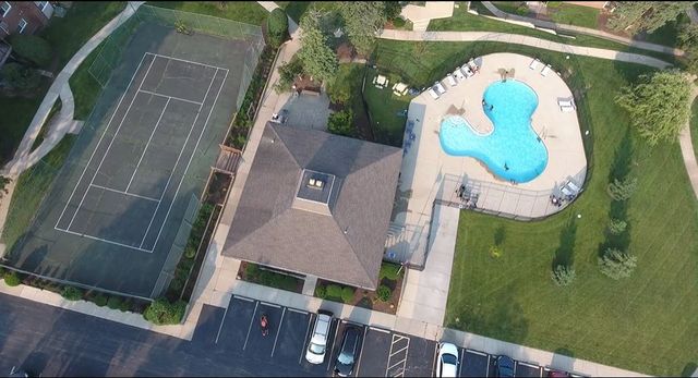 2300 Beau Monde Lane 103, Lisle, IL 60532