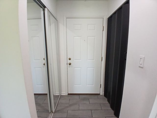 2300 Beau Monde Lane 103, Lisle, IL 60532