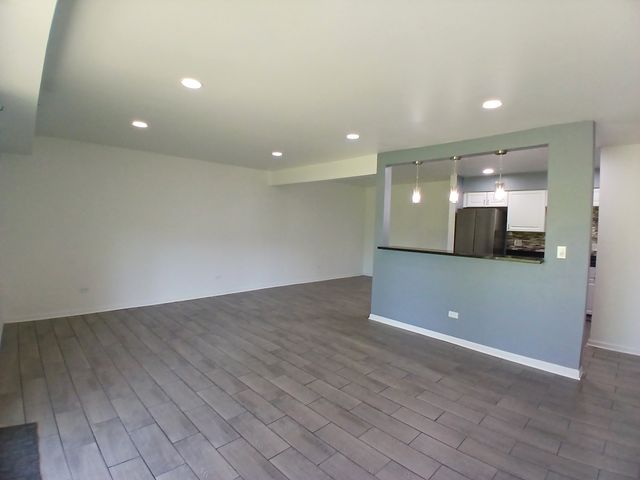 2300 Beau Monde Lane 103, Lisle, IL 60532