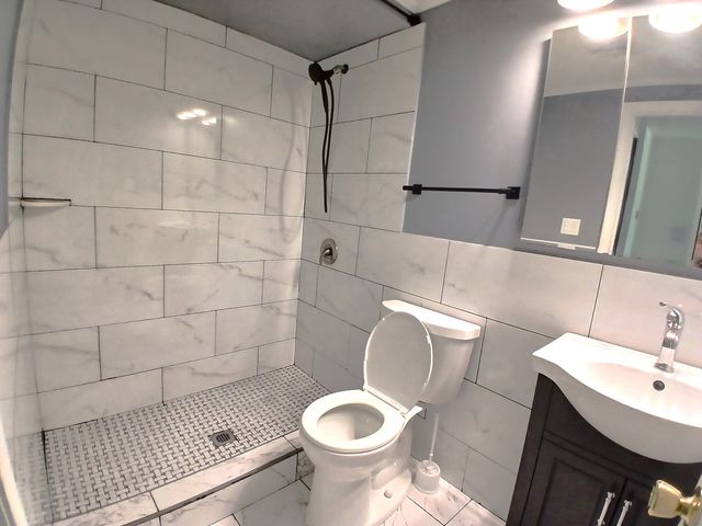 2300 Beau Monde Lane 103, Lisle, IL 60532