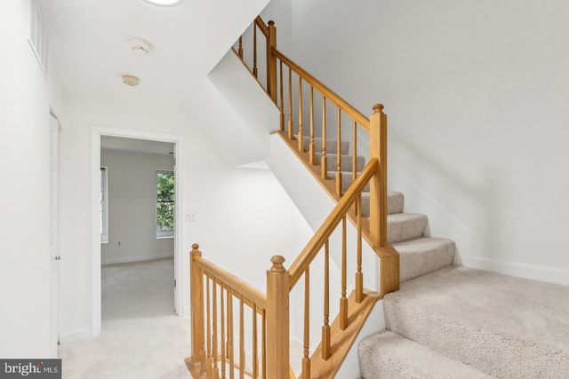 695 W GLEBE RD, Alexandria, VA 22305