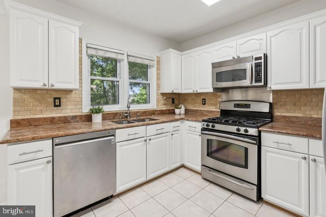 695 W GLEBE RD, Alexandria, VA 22305