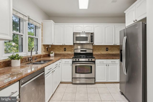 695 W GLEBE RD, Alexandria, VA 22305