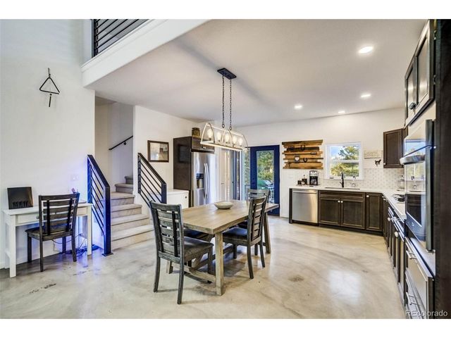 126 Rainier Dr, Florissant, CO 80816