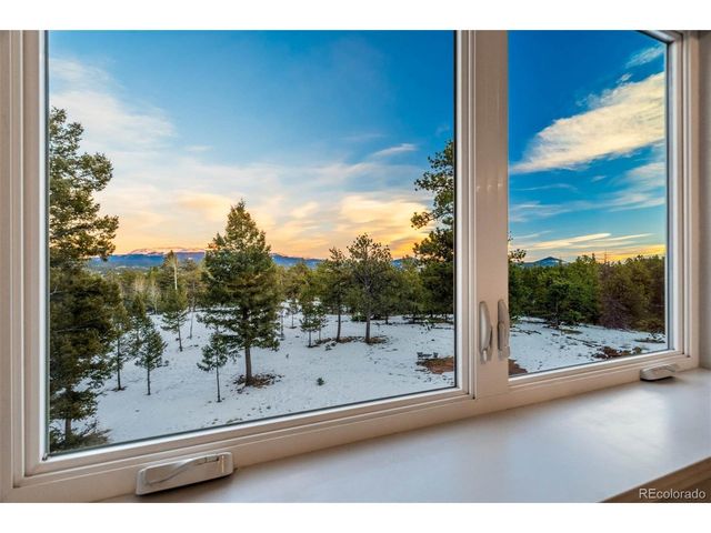 126 Rainier Dr, Florissant, CO 80816