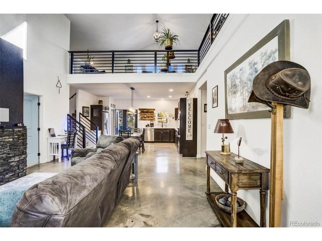 126 Rainier Dr, Florissant, CO 80816