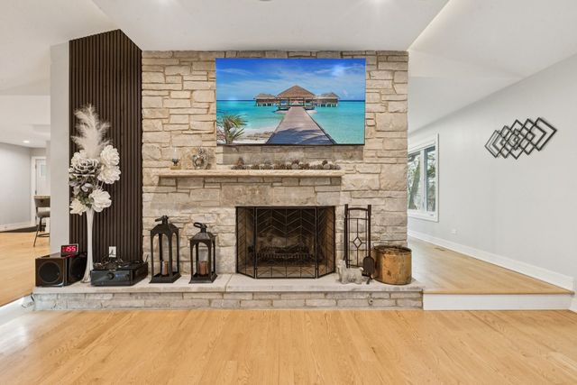 306 Woodlock Street, Ingleside, IL 60041