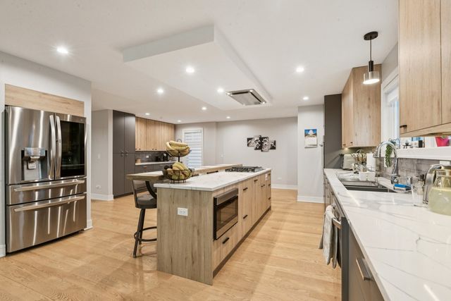 306 Woodlock Street, Ingleside, IL 60041