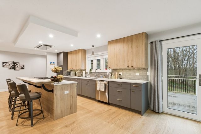 306 Woodlock Street, Ingleside, IL 60041