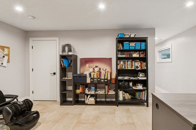 306 Woodlock Street, Ingleside, IL 60041