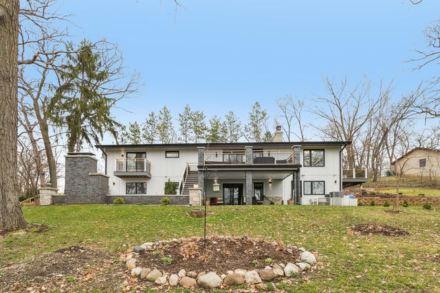 306 Woodlock Street, Ingleside, IL 60041