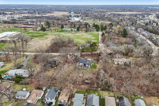 306 Woodlock Street, Ingleside, IL 60041