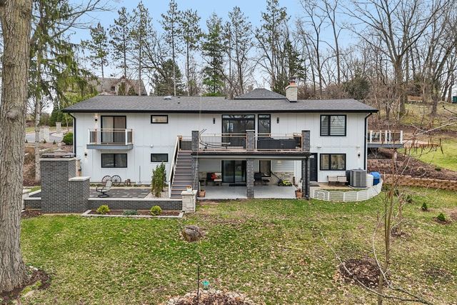 306 Woodlock Street, Ingleside, IL 60041