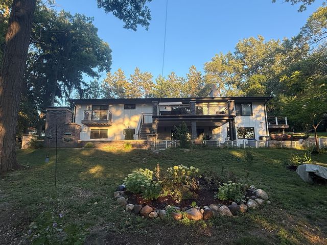 306 Woodlock Street, Ingleside, IL 60041