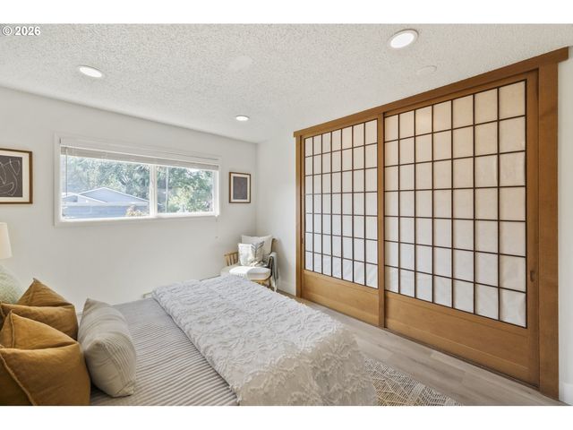 3018 Sw CARSON St, Portland, OR 97219