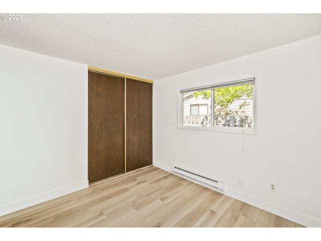 3018 Sw CARSON St, Portland, OR 97219
