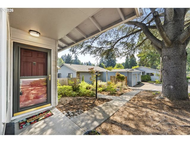 3018 Sw CARSON St, Portland, OR 97219