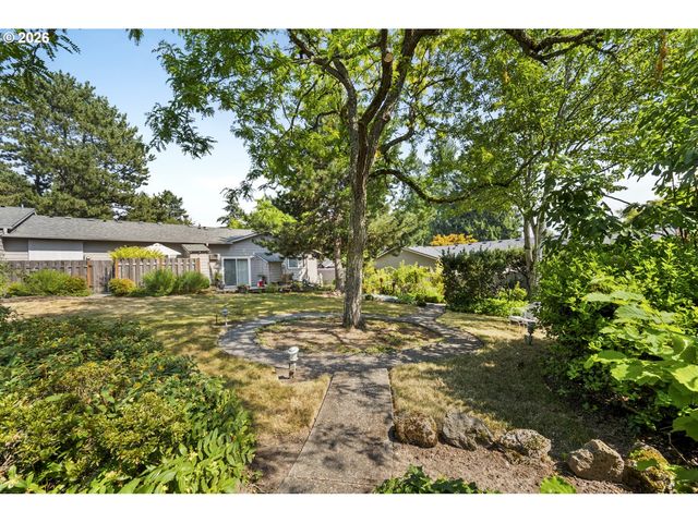 3018 Sw CARSON St, Portland, OR 97219