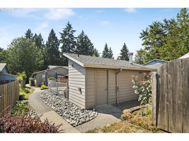 3018 Sw CARSON St, Portland, OR 97219