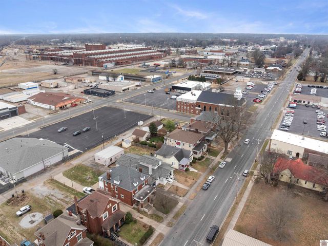 1128 Jefferson Street, Paducah, KY 42001