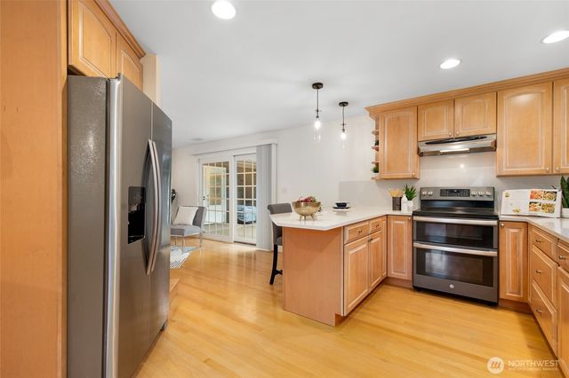 2855 245th Place SE, Sammamish, WA 98075