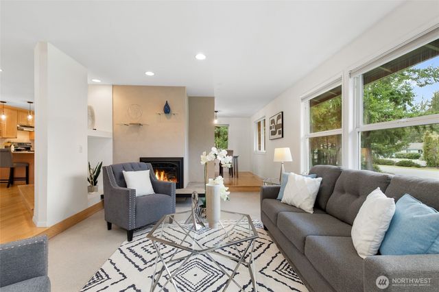 2855 245th Place SE, Sammamish, WA 98075