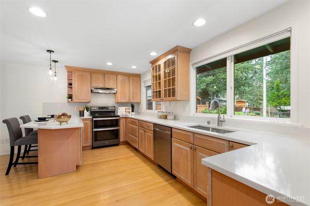 2855 245th Place SE, Sammamish, WA 98075