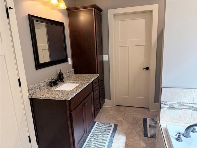 160 Hickory Lane, Covington, GA 30016