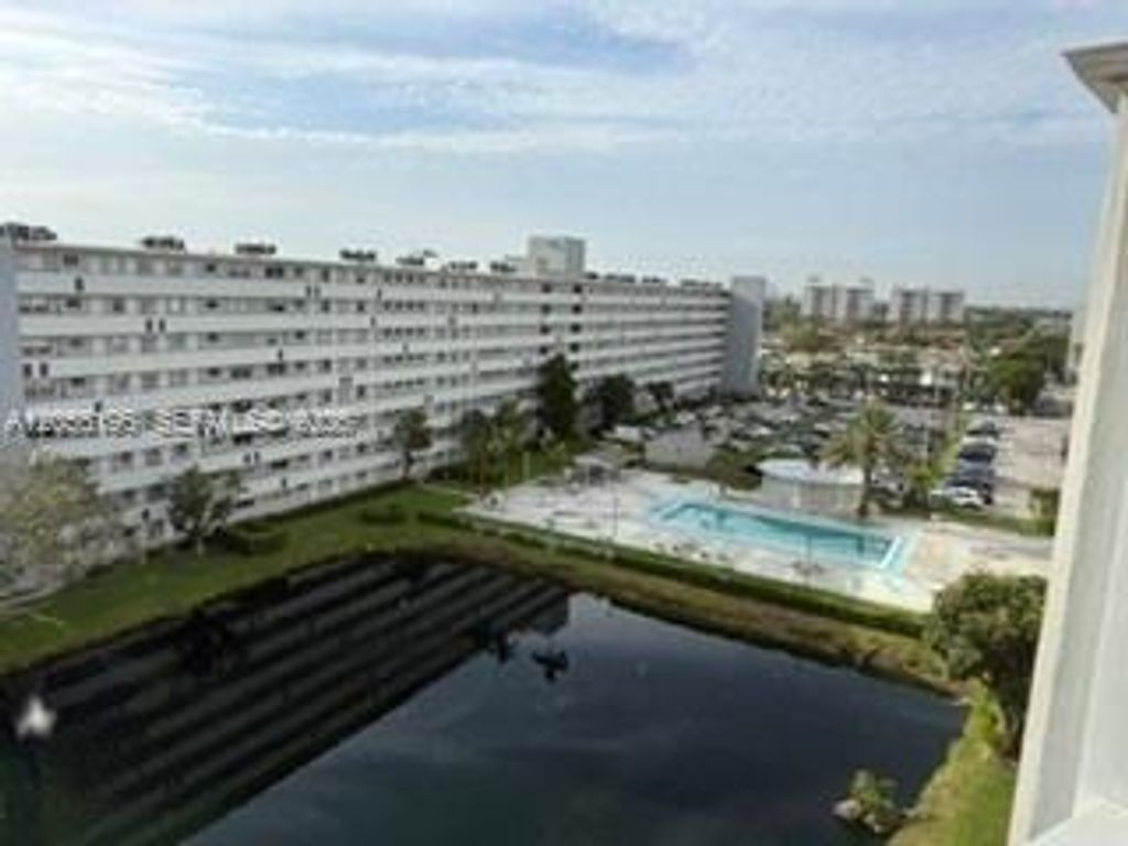 1770 NE 191st Street 8081, Miami, FL 33179
