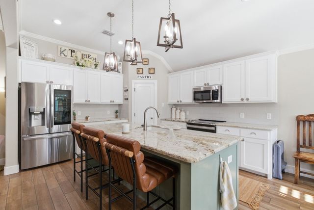 1313 Parkers Draw Avenue, Weatherford, TX 76086
