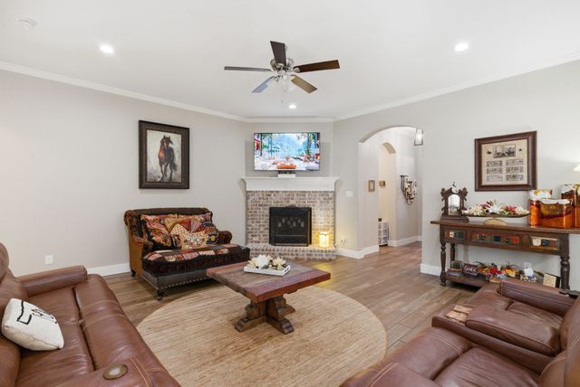 1313 Parkers Draw Avenue, Weatherford, TX 76086