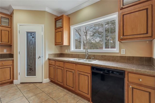 47 Yellow Pine Road, Jesup, GA 31545