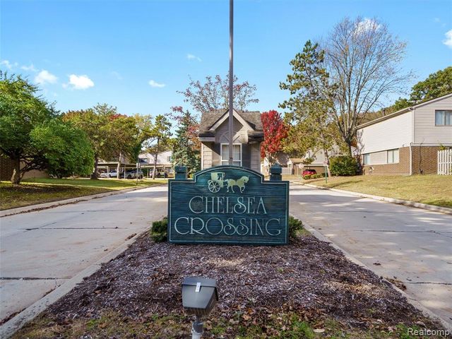 26656 Farmbrook Villa Drive, Southfield, MI 48034