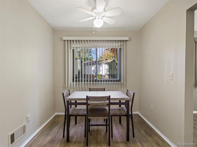 26656 Farmbrook Villa Drive, Southfield, MI 48034