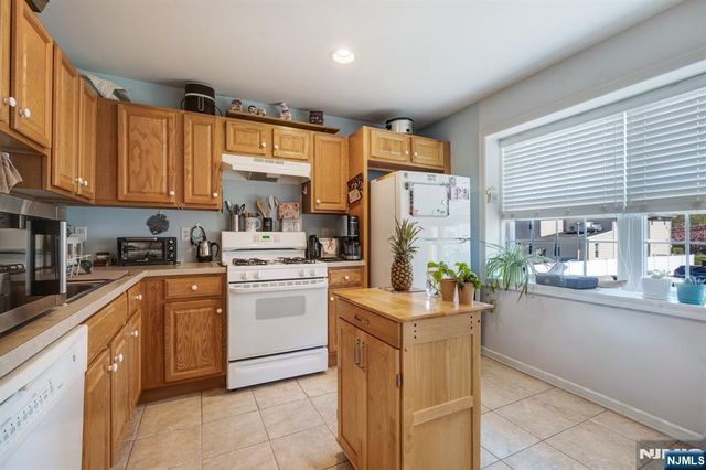 28 Church Street 3, Lodi, NJ 07644