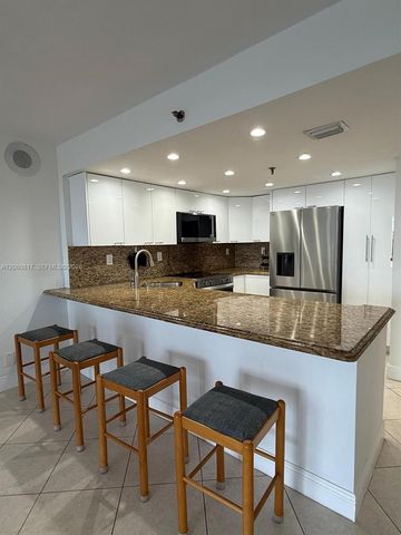 2625 Collins Avenue 810, Miami Beach, FL 33140
