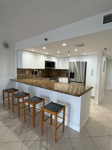 2625 Collins Avenue 810, Miami Beach, FL 33140