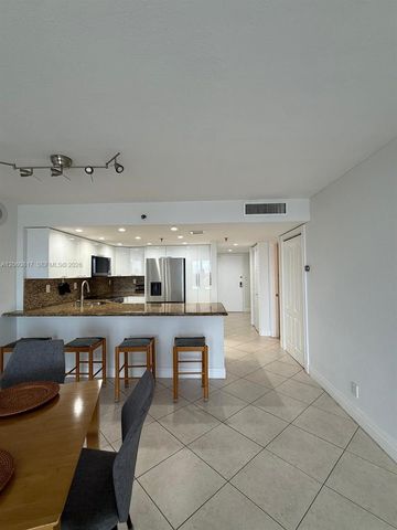 2625 Collins Avenue 810, Miami Beach, FL 33140
