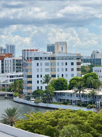 2625 Collins Avenue 810, Miami Beach, FL 33140