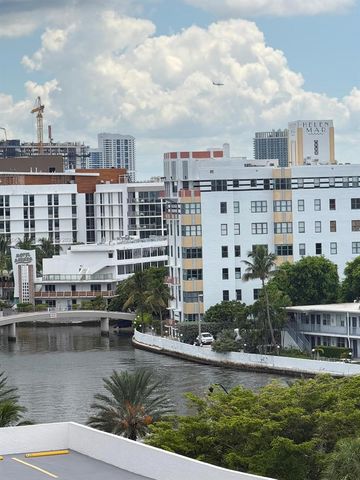 2625 Collins Avenue 810, Miami Beach, FL 33140