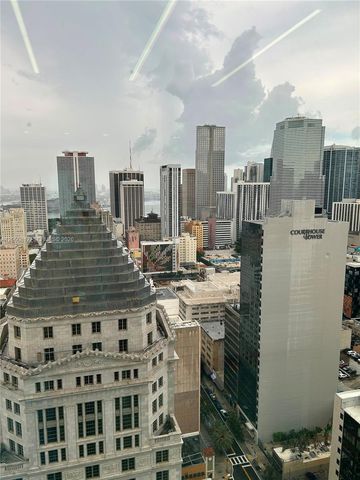 2625 Collins Avenue 810, Miami Beach, FL 33140
