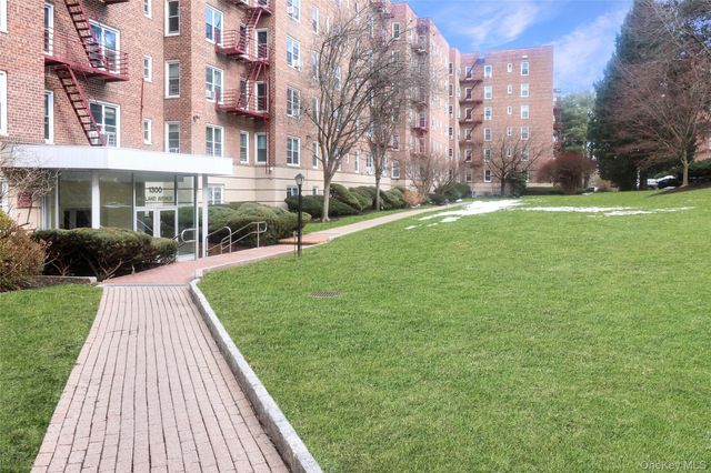 1300 Midland Avenue A51, Yonkers, NY 10704