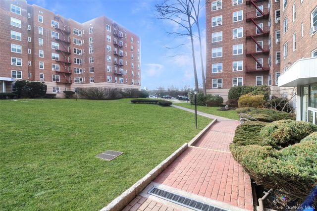 1300 Midland Avenue A51, Yonkers, NY 10704
