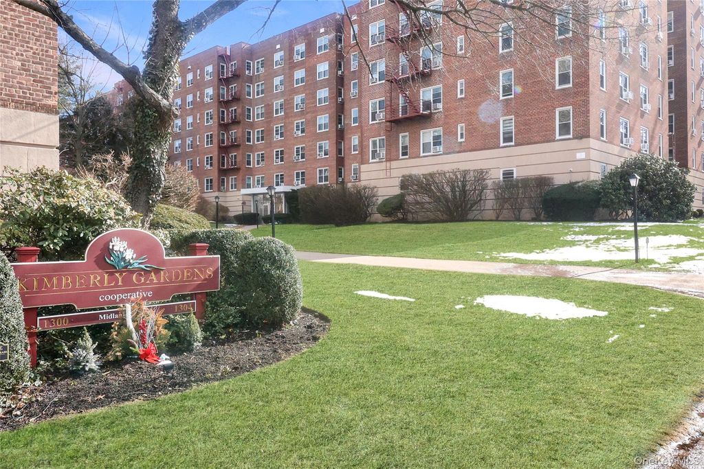 1300 Midland Avenue A51, Yonkers, NY 10704