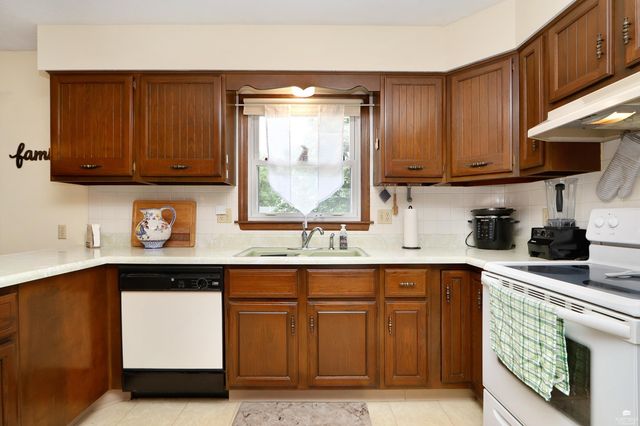 2908 Roma Terrace, Manhattan, KS 66502