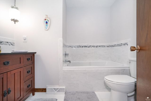2908 Roma Terrace, Manhattan, KS 66502