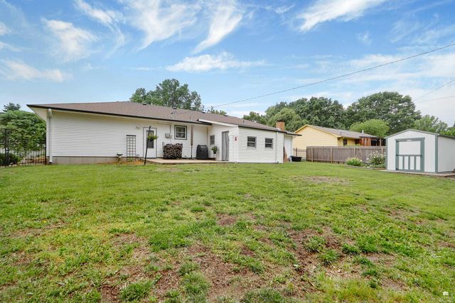 2908 Roma Terrace, Manhattan, KS 66502