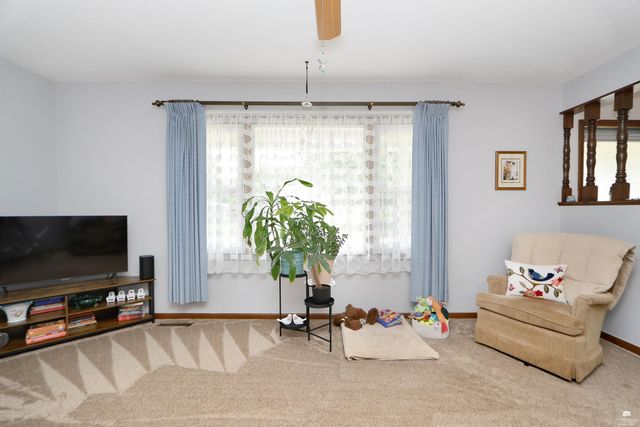 2908 Roma Terrace, Manhattan, KS 66502