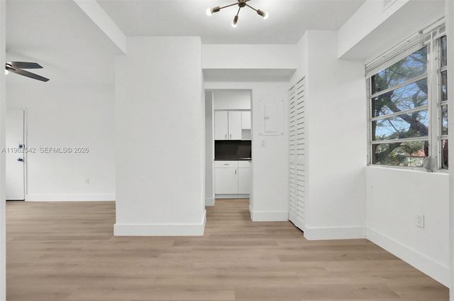 4740 Pine Tree Dr 28, Miami Beach, FL 33140